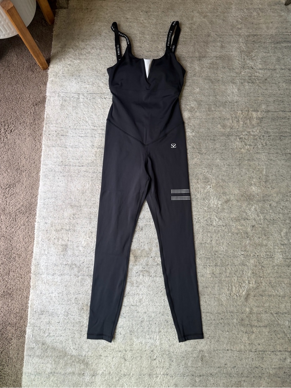 TOPISSIMA Women's Active Jumpsuit with Supportive Straps black and white w/dots